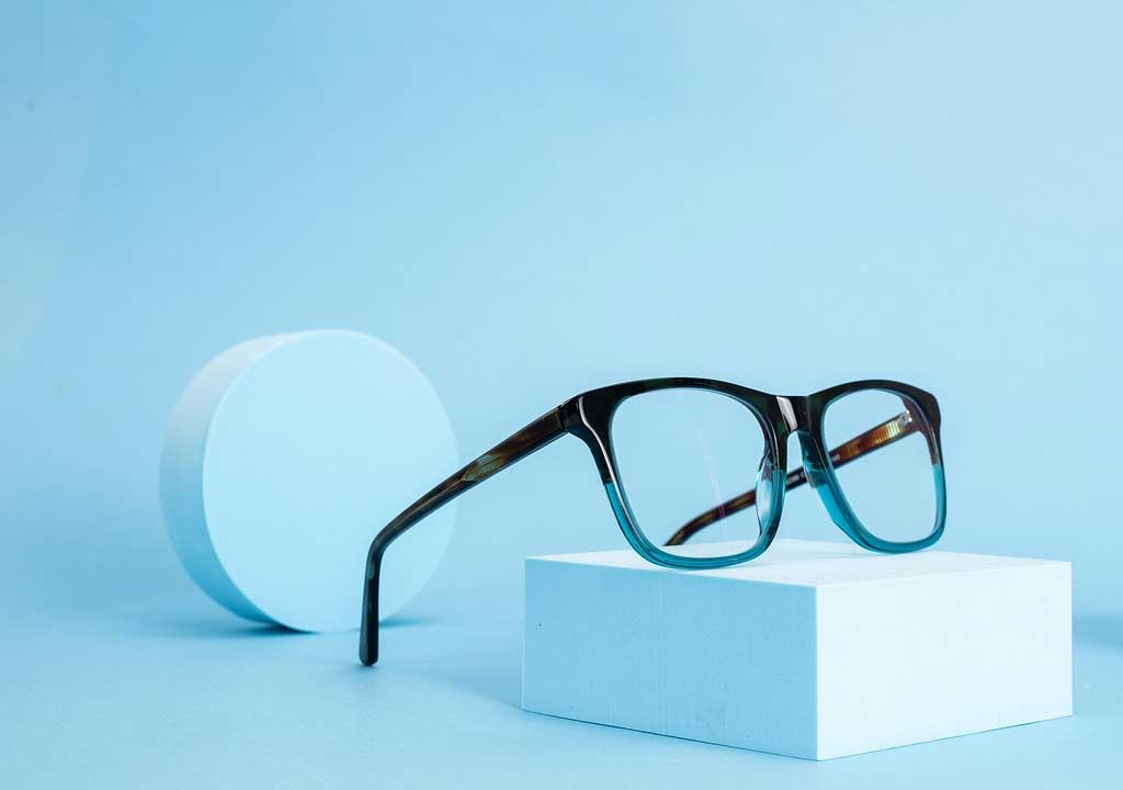 Lens Cleaning Essentials: Safe Techniques for Clear Vision